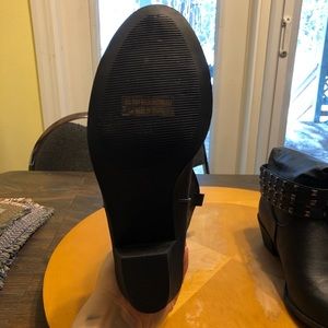 Dress boots